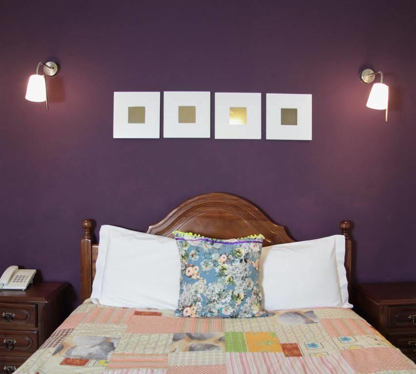 Hotel Kamanga Tomar Esterno foto